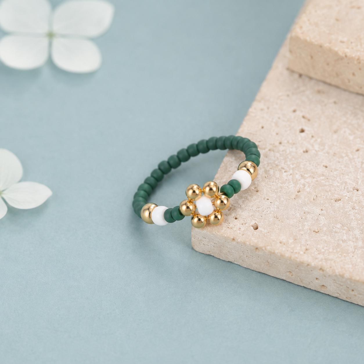 Dark Green Beaded Flower Ring, Miyuki Seed Bead Stretch Ring, Gold-Tone Daisy product image 5