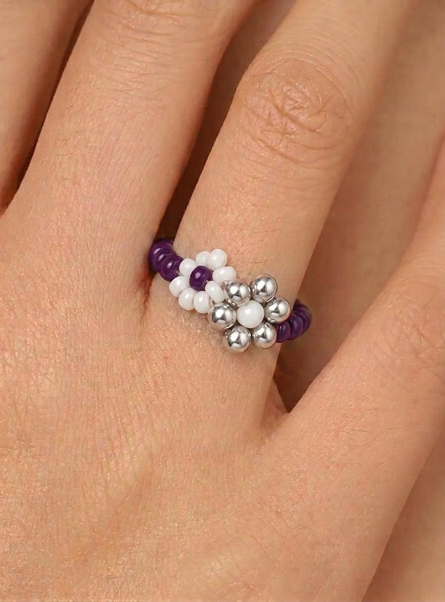 Purple Beaded Flower Ring, Miyuki Seed Bead Stretch Ring, Silver Daisy product image 3