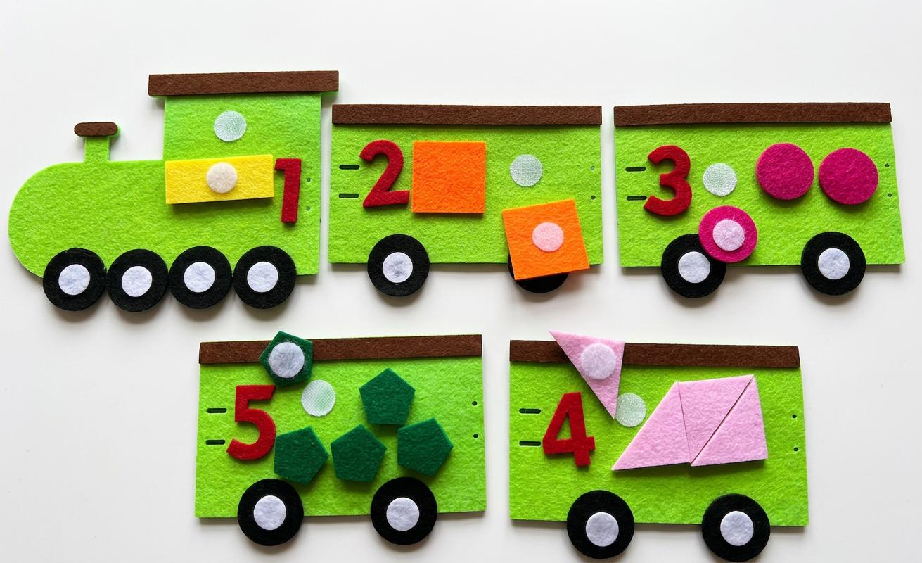 Felt Counting Train 1 to 5, Number and Shape Matching Activity, Preschool Maths Toy product image 4
